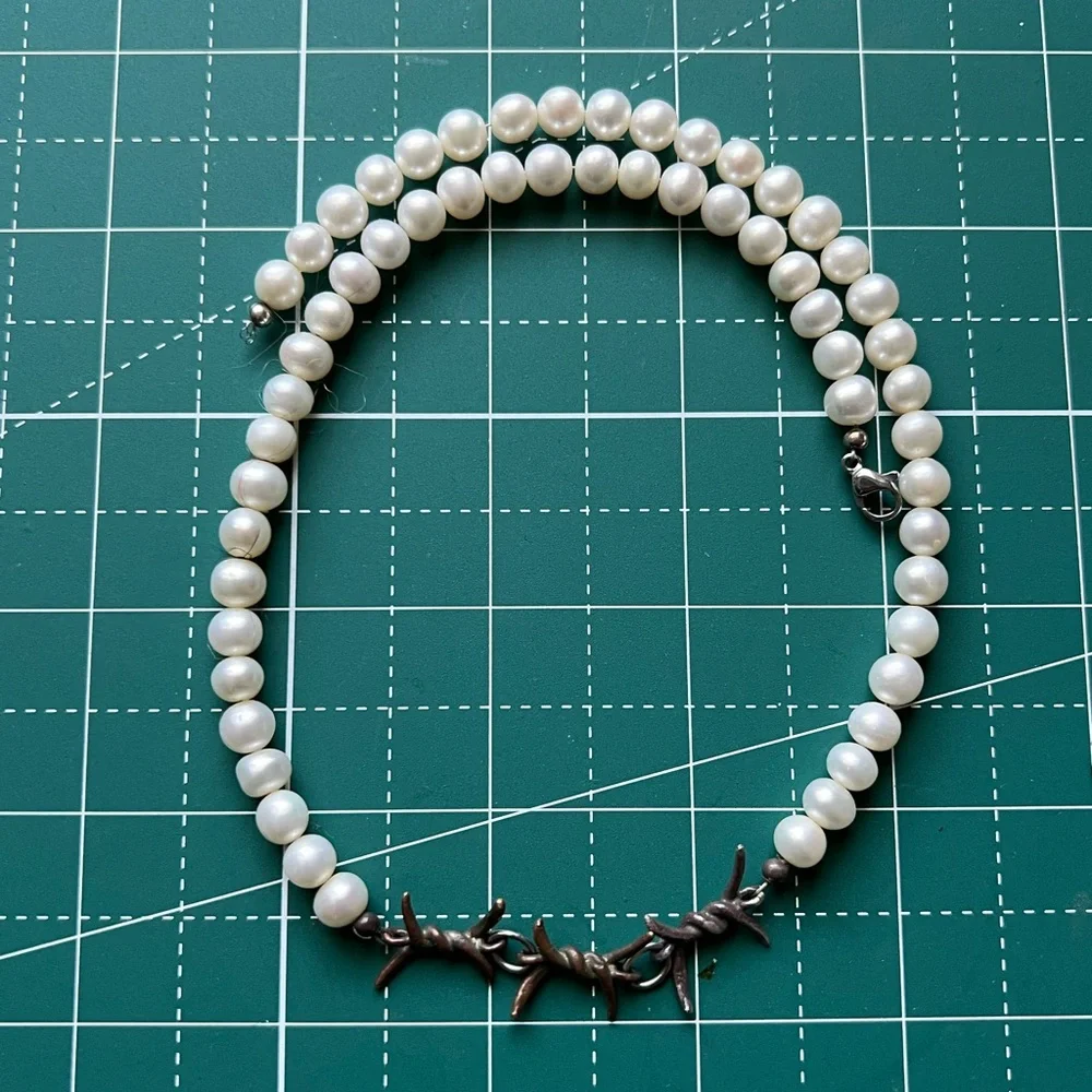 White Pearl Jewelry Necklace - Picture 1 of 2